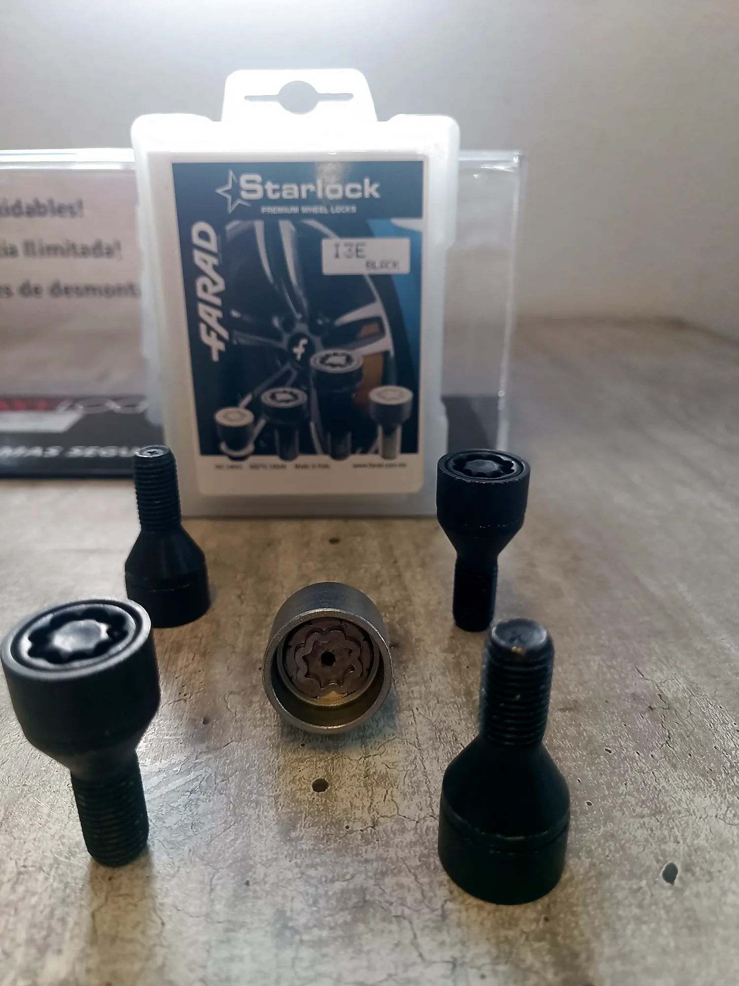 Birlo I3/E BLACK<br>ES17 M12X1.5